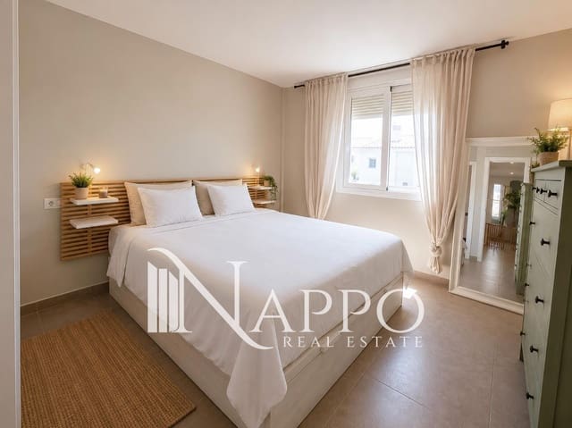 4 soveværelse Byhus til salg i El Pont d'Inca / Es Pont d'Inca, Marratxí med garage - € 679.000 (Ref: 9902242)
