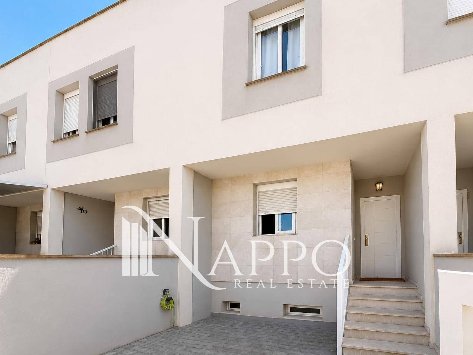 4 bedroom Townhouse for sale in El Pont d'Inca / Es Pont d'Inca with garage - € 679,000 (Ref: 9902242)