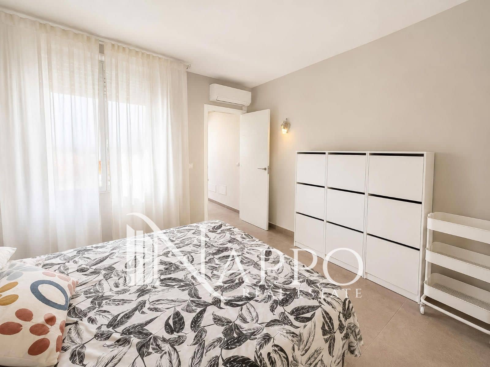 4 bedroom Townhouse for sale in El Pont d'Inca / Es Pont d'Inca with garage - € 679,000 (Ref: 9902242)