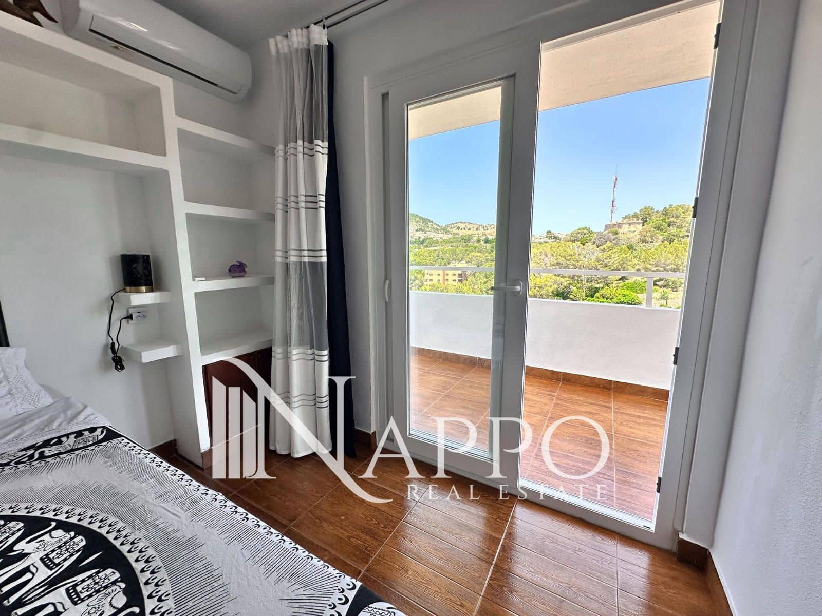 1 Zimmer Wohnung zu vermieten in Cala Mayor mit Pool - 1.580 € (Ref: 9904946)