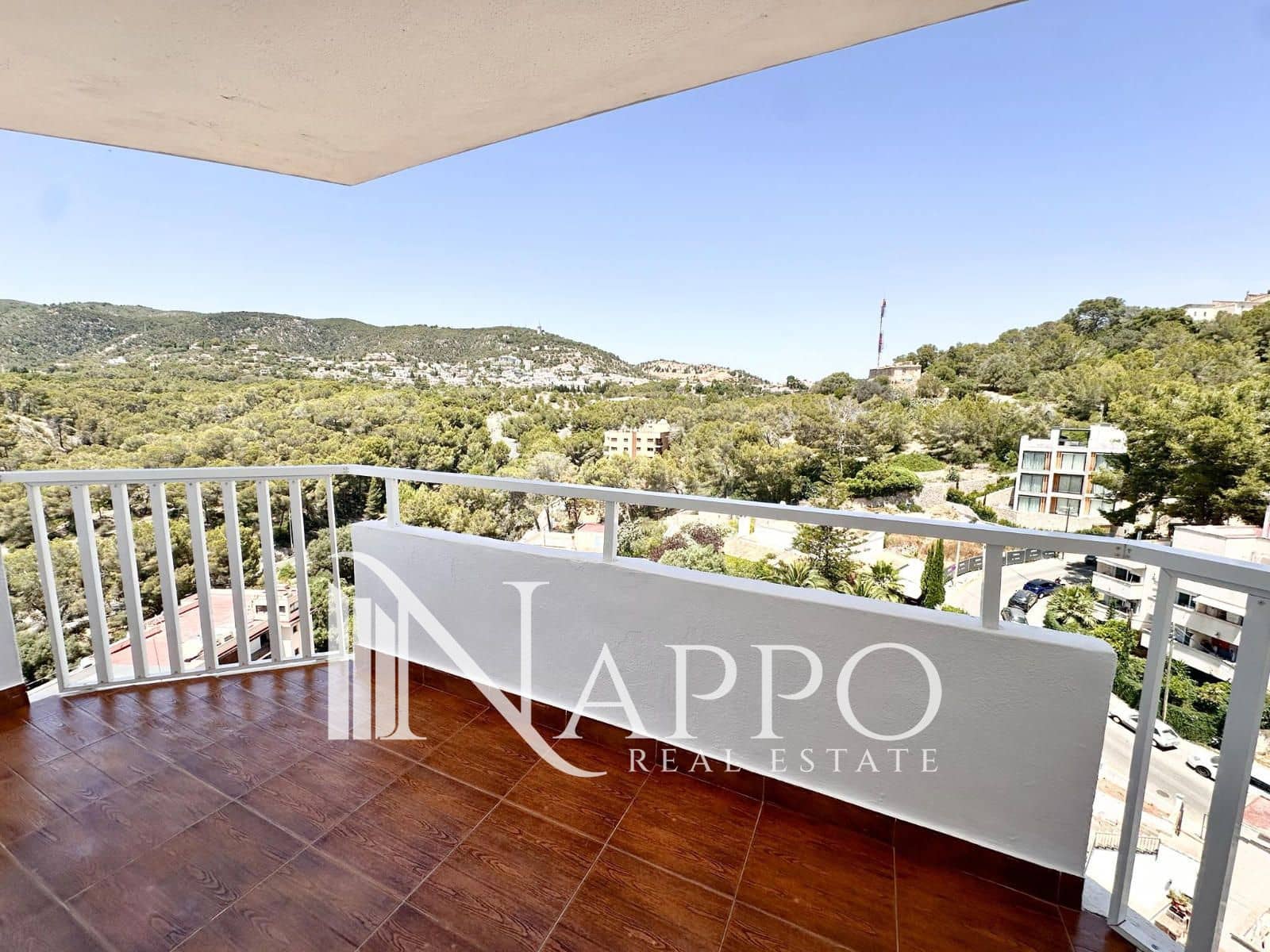 1 Zimmer Wohnung zu vermieten in Cala Mayor mit Pool - 1.580 € (Ref: 9904946)