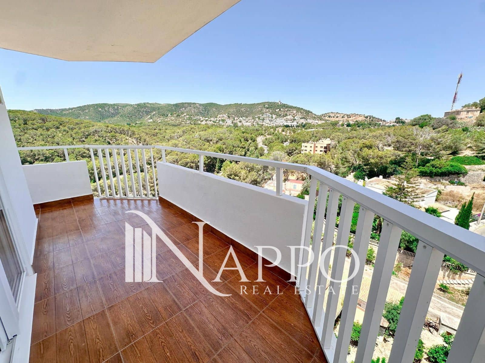1 Zimmer Wohnung zu vermieten in Cala Mayor mit Pool - 1.580 € (Ref: 9904946)