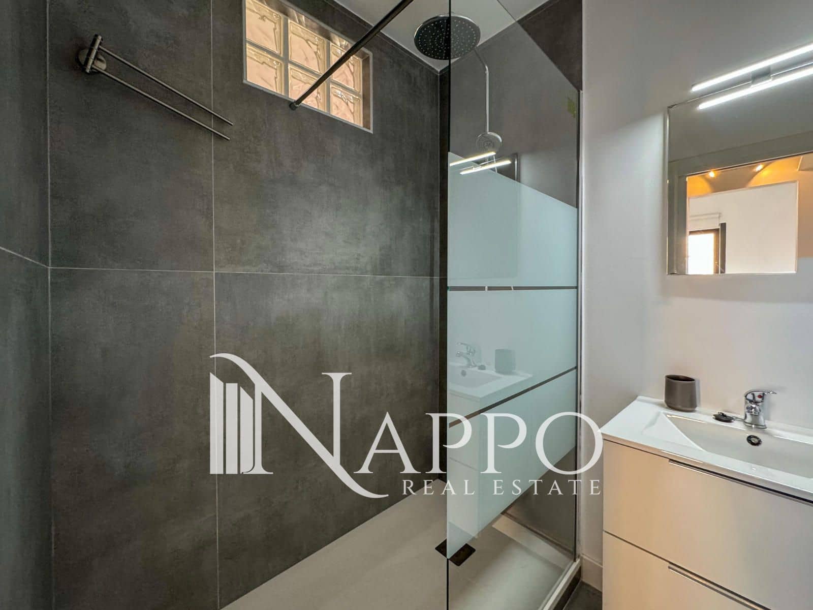 Ático de 3 habitaciones en Palma de Mallorca en alquiler con garaje - 2.500 € (Ref: 9914834)