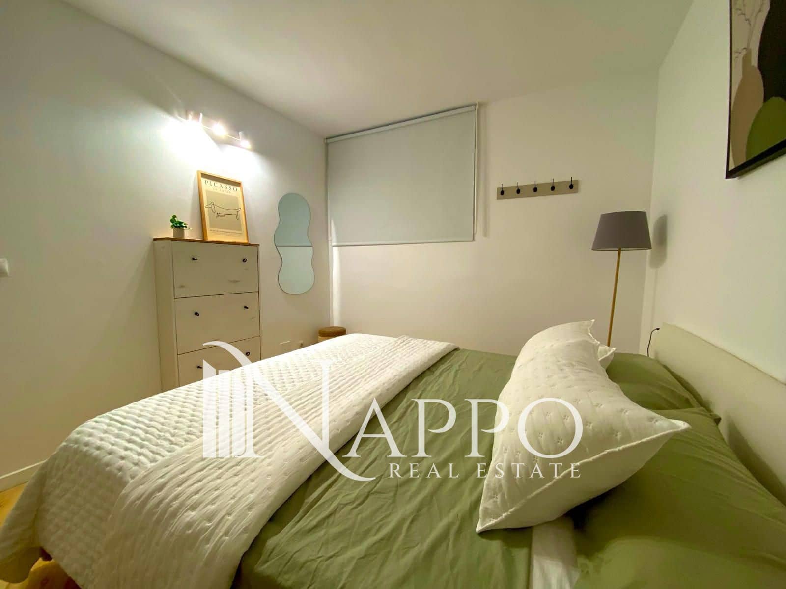 1 slaapkamer Flat te huur in Magalluf met zwembad - € 2.000 (Ref: 9917608)