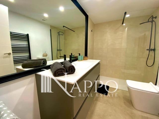 1 slaapkamer Flat te huur in Magalluf, Calvià met zwembad - € 2.000 (Ref: 9917608)