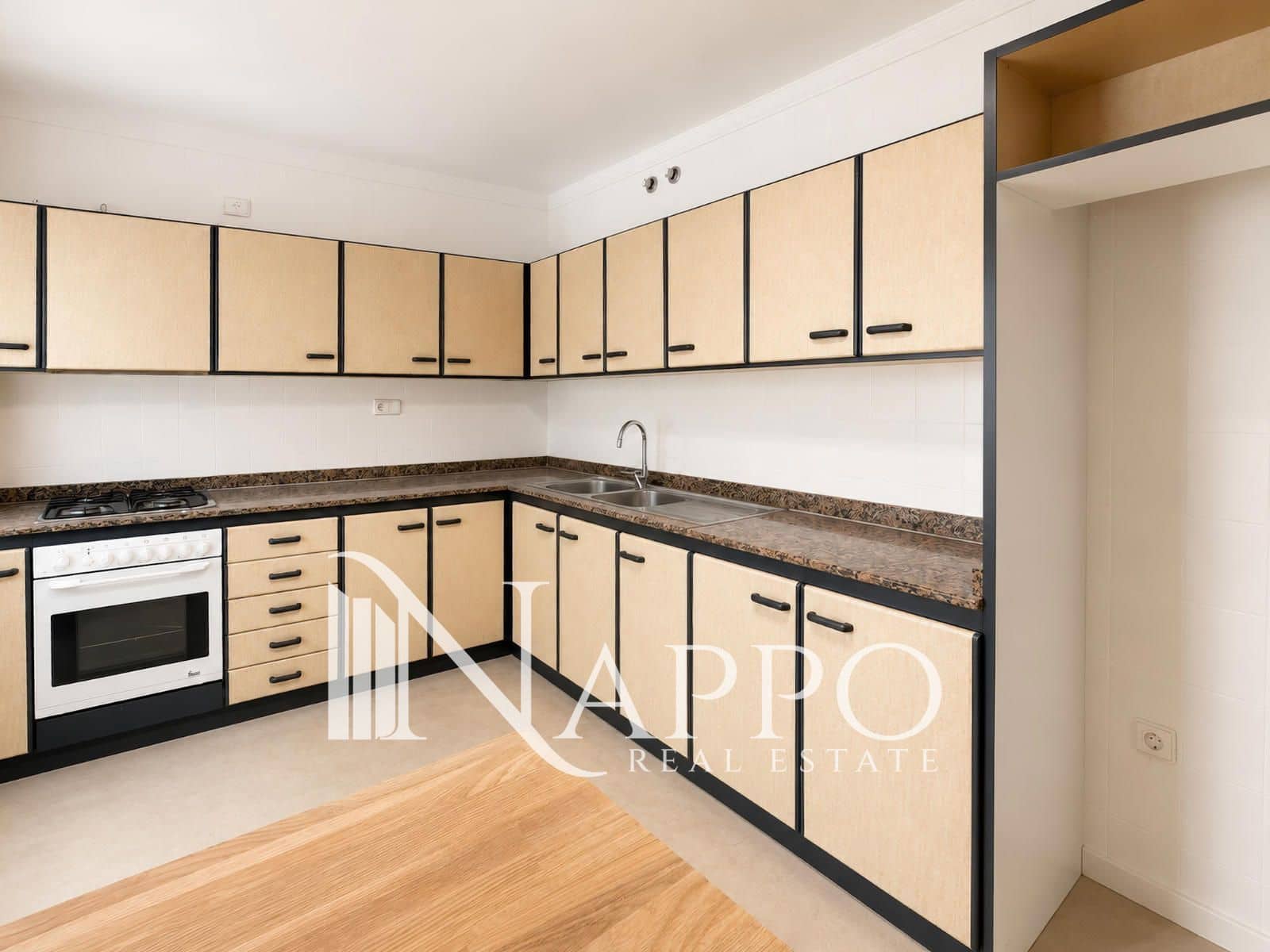 Piso de 4 habitaciones en Palma de Mallorca en venta con garaje - 420.000 € (Ref: 9917609)