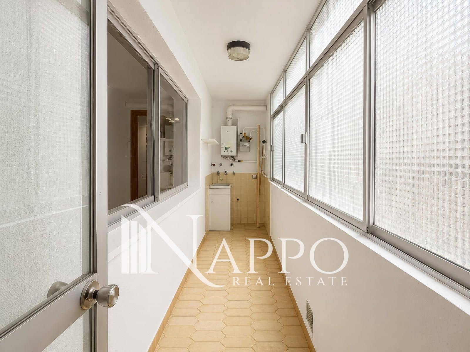 Piso de 4 habitaciones en Palma de Mallorca en venta con garaje - 420.000 € (Ref: 9917609)