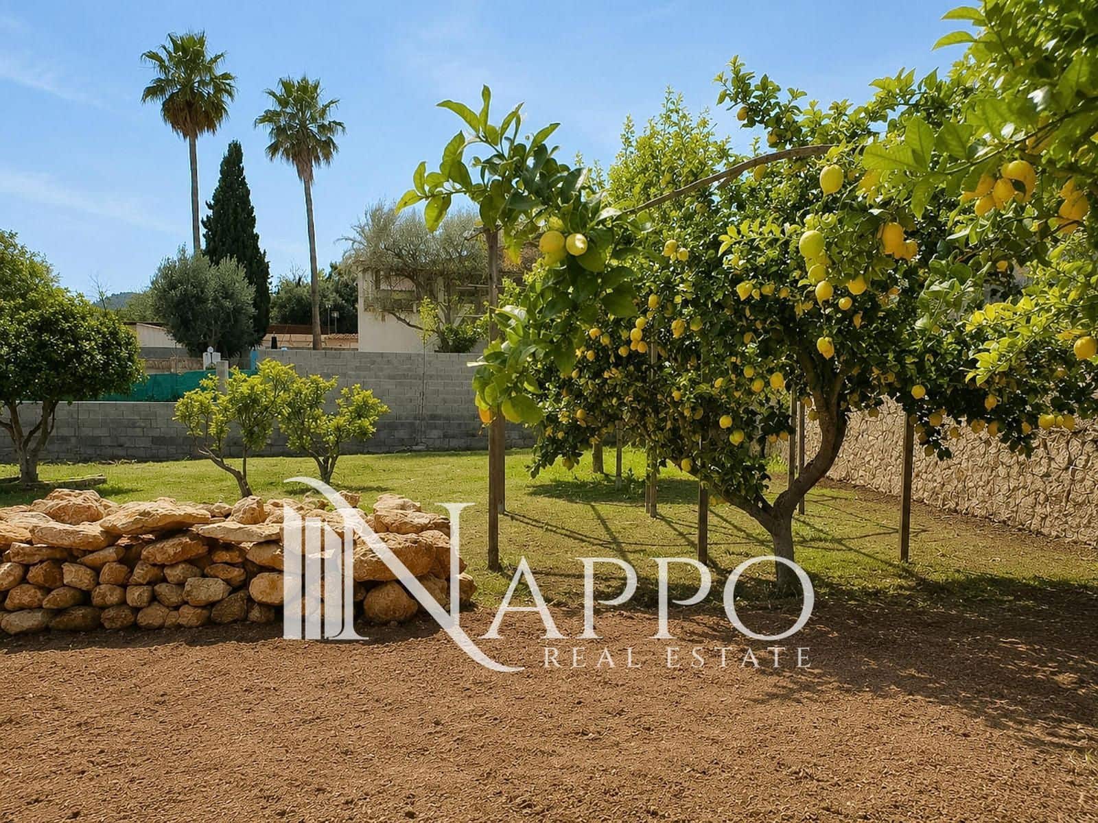 Building Plot for sale in Establiments - € 199,000 (Ref: 9918780)