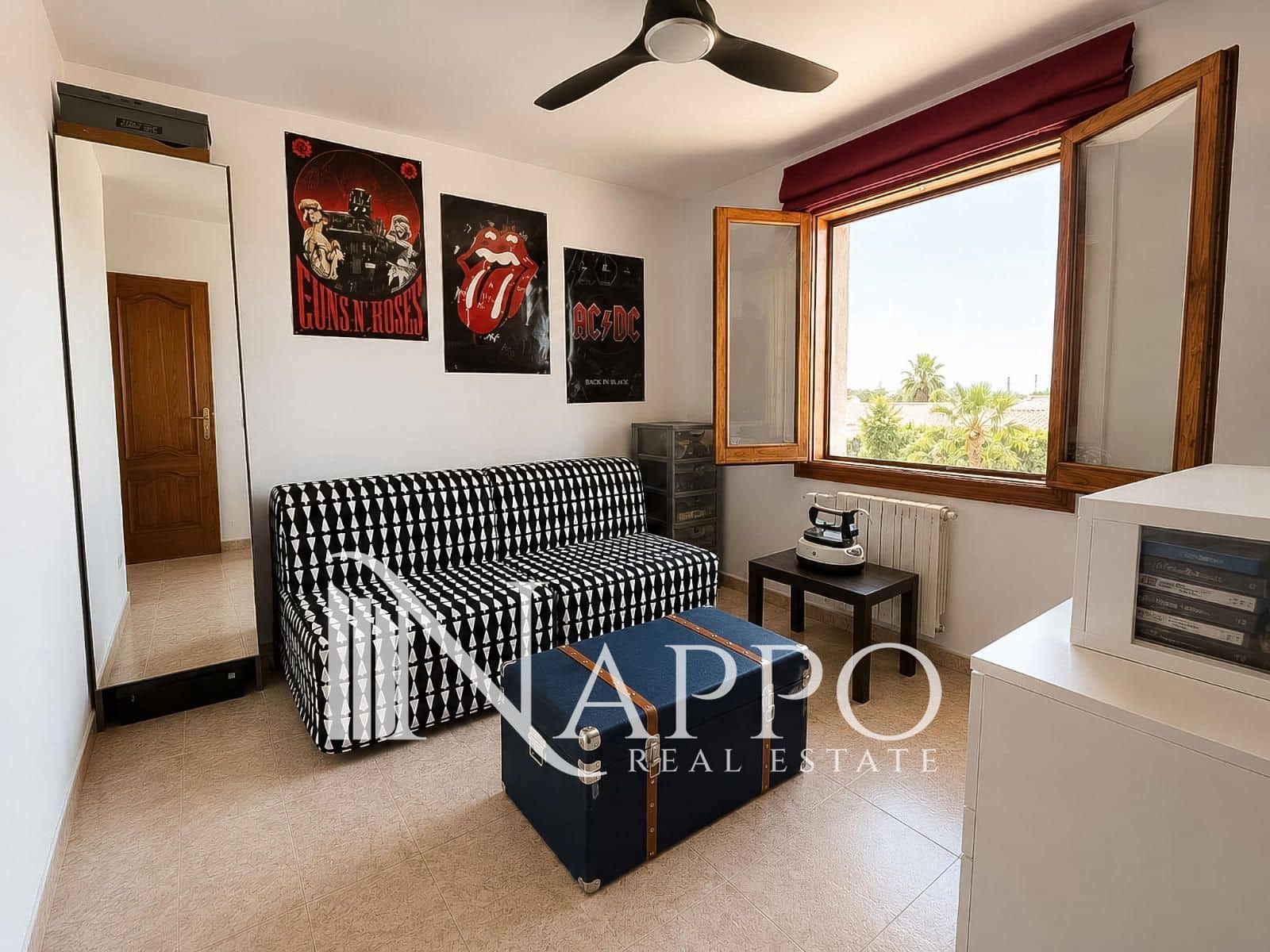 4 bedroom Villa for sale in Palmanyola with pool garage - € 1,199,000 (Ref: 9918902)