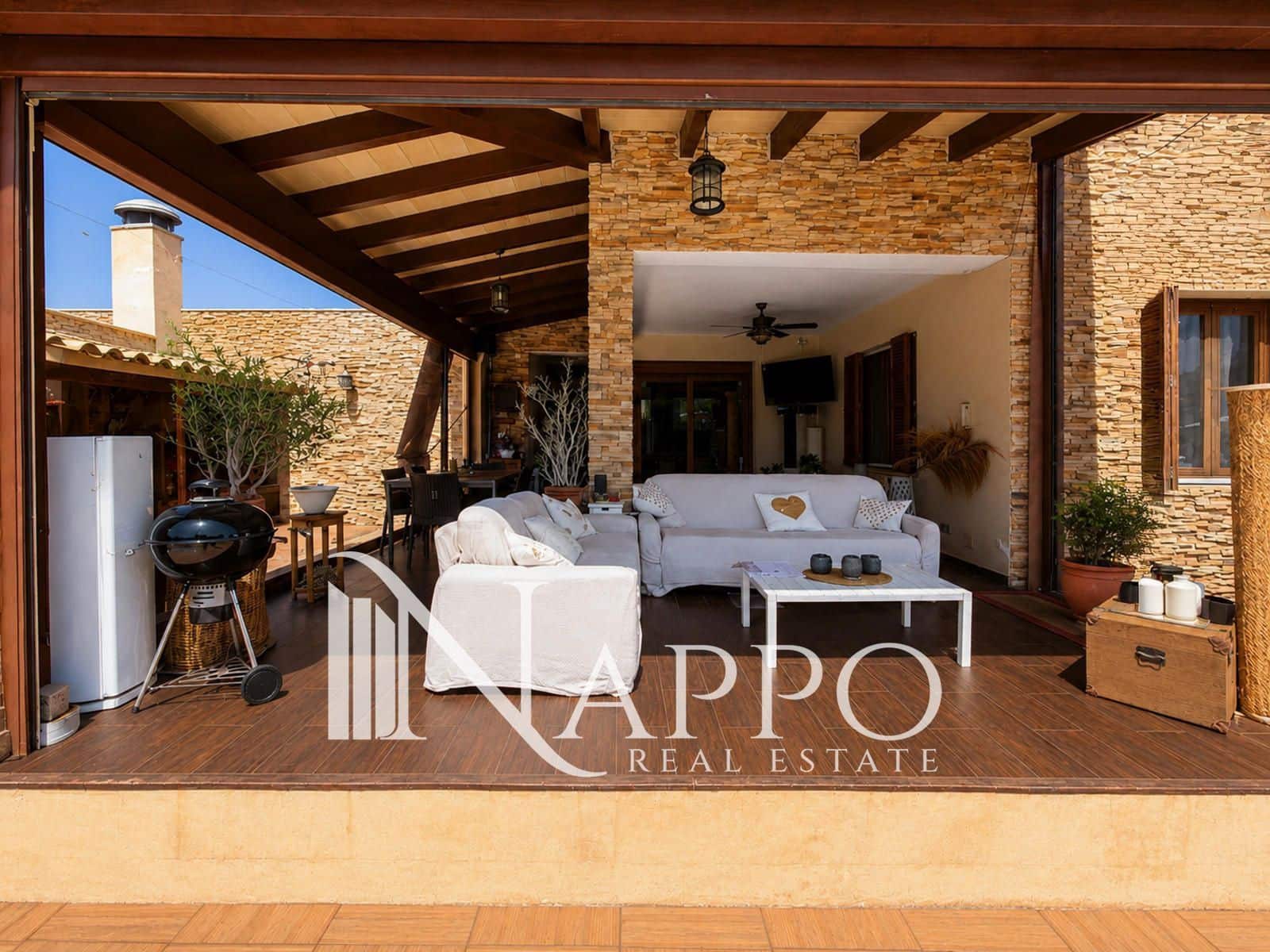 4 bedroom Villa for sale in Palmanyola with pool garage - € 1,199,000 (Ref: 9918902)