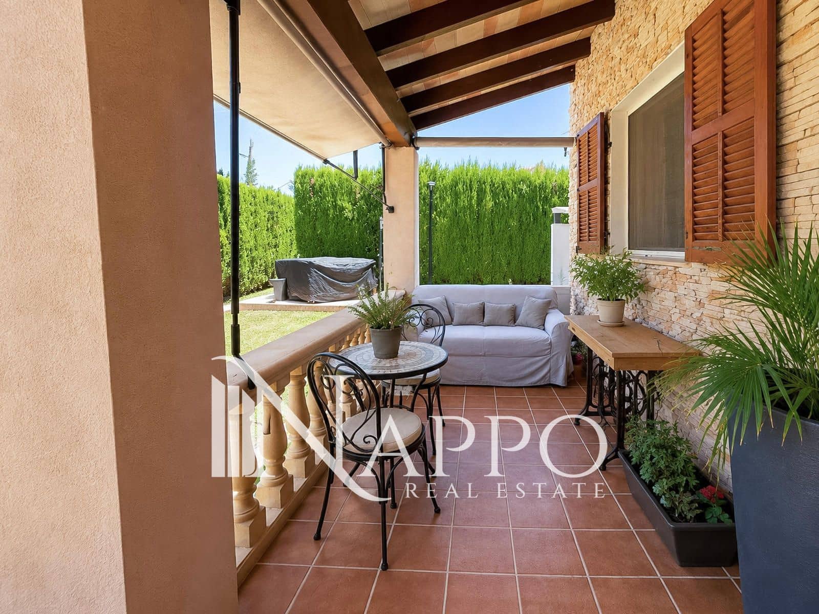 4 bedroom Villa for sale in Palmanyola with pool garage - € 1,199,000 (Ref: 9918902)
