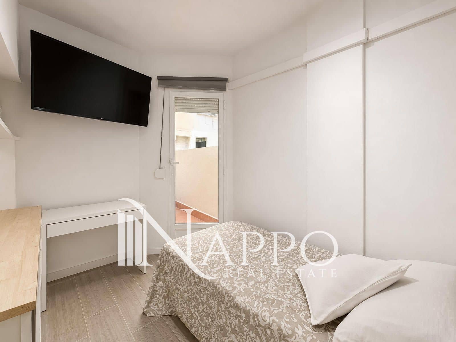 4 bedroom Flat for sale in Es Molinar / El Molinar with garage - € 530,000 (Ref: 9921481)