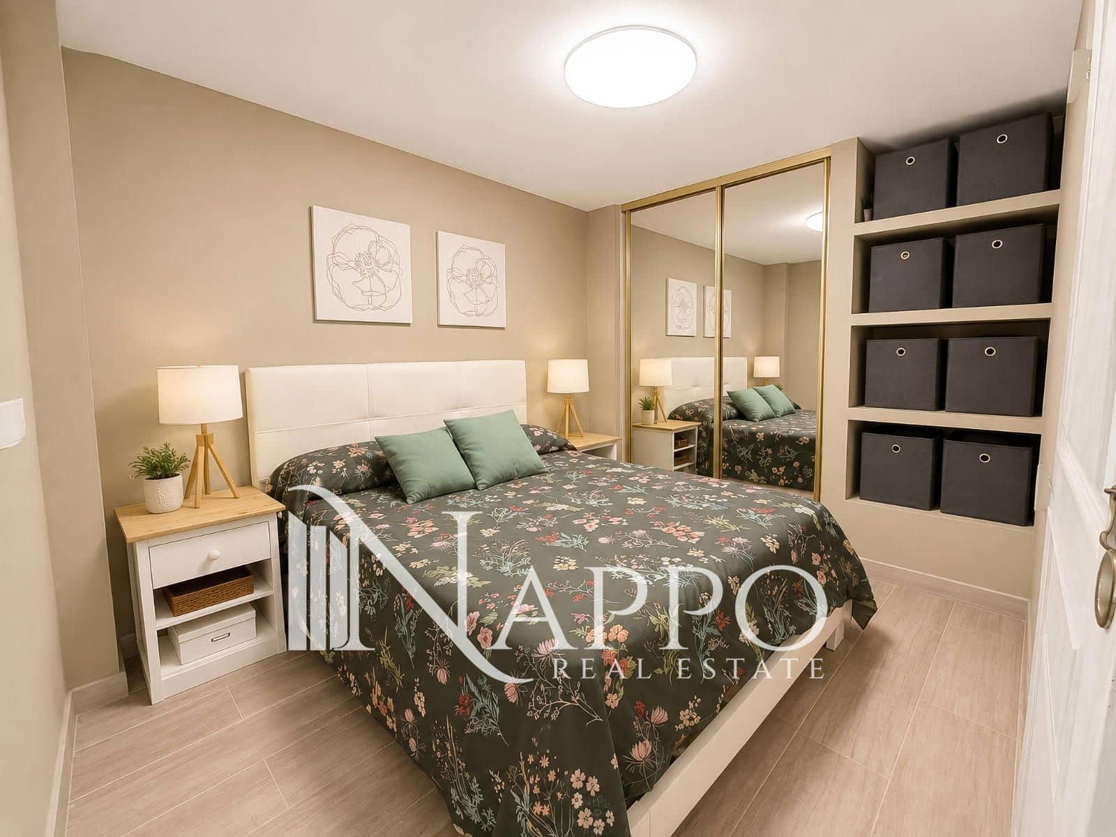 4 bedroom Flat for sale in Es Molinar / El Molinar with garage - € 530,000 (Ref: 9921481)