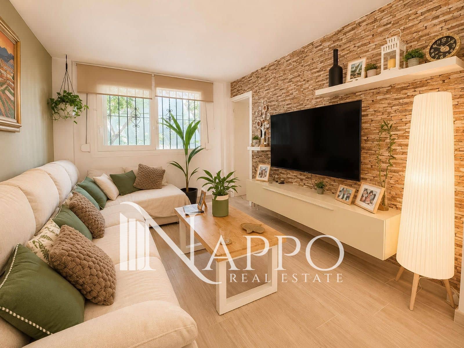 4 bedroom Flat for sale in Es Molinar / El Molinar with garage - € 530,000 (Ref: 9921481)