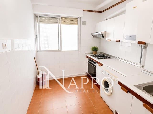 3 bedroom Flat for sale in Madrid city - € 730,000 (Ref: 9922879)
