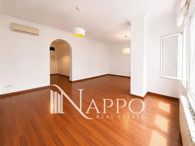 2 bedroom Flat for sale in Palma de Mallorca - € 595,000 (Ref: 9924859)