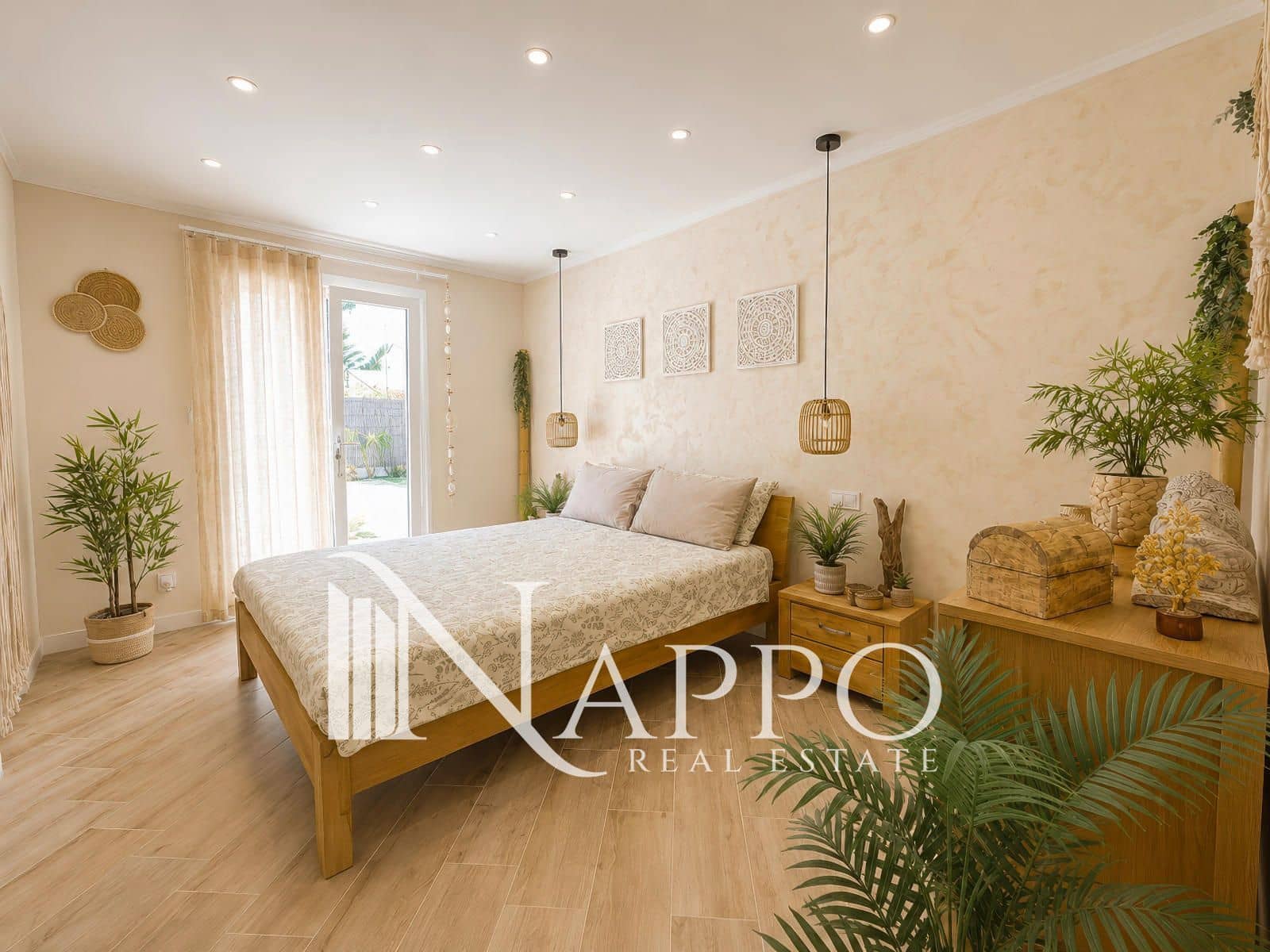 2 bedroom Villa for sale in Badia Blava with pool garage - € 699,000 (Ref: 9925247)