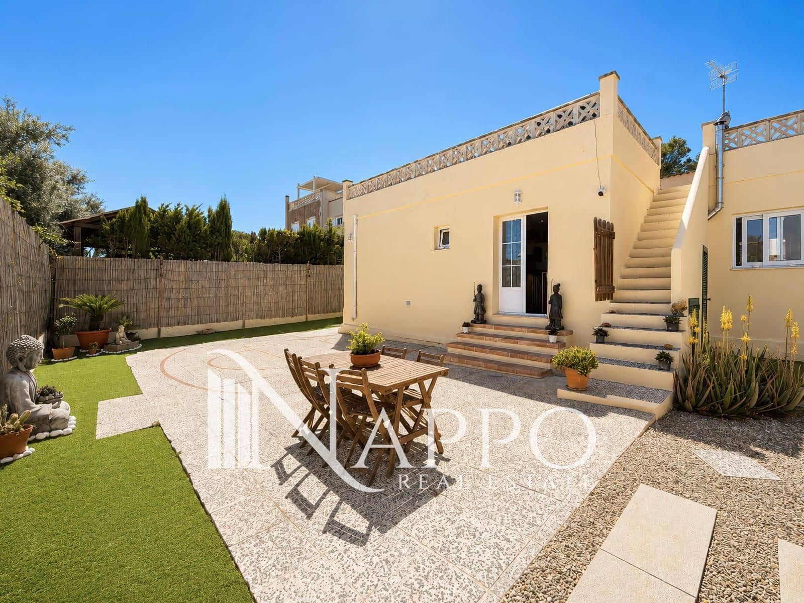 2 bedroom Villa for sale in Badia Blava with pool garage - € 699,000 (Ref: 9925247)