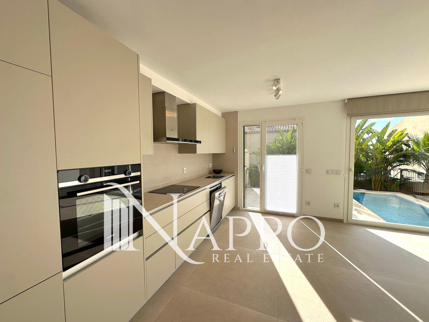 4 bedroom Villa for sale in Sa Cabaneta / La Cabaneta with pool garage - € 789,000 (Ref: 9925249)