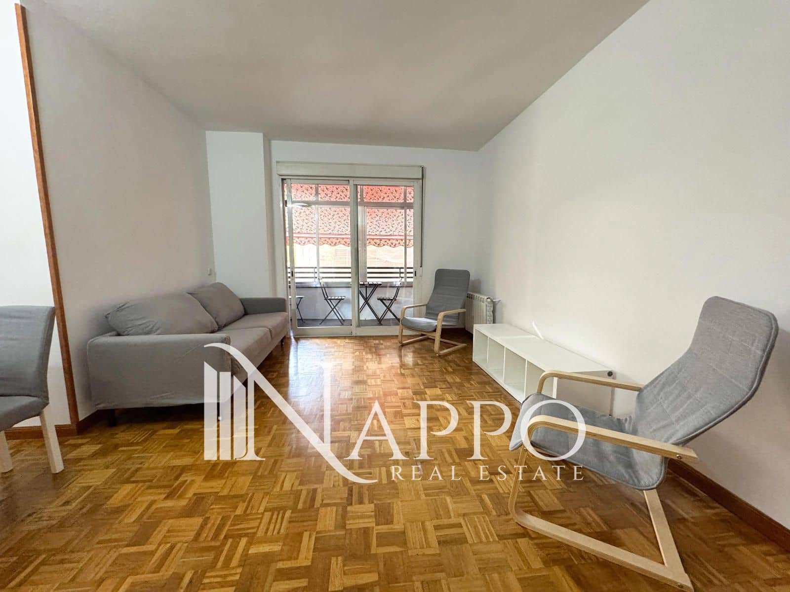 4 bedroom Apartment for rent in Madrid city - € 725 (Ref: 9926738)