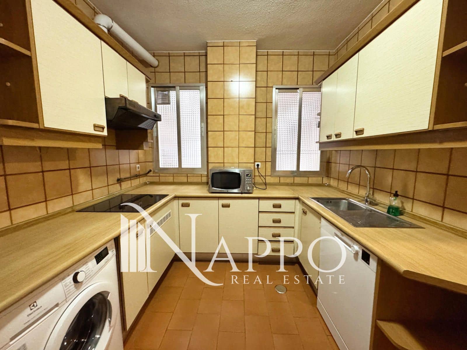 4 bedroom Apartment for rent in Madrid city - € 725 (Ref: 9926738)