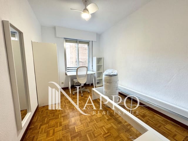 4 soverom Leilighet til leie i Gaztambide, Madrid by - € 725 (Ref: 9926738)