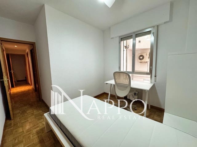 4 slaapkamer Appartement te huur in Gaztambide, Madrid stad - € 725 (Ref: 9926738)