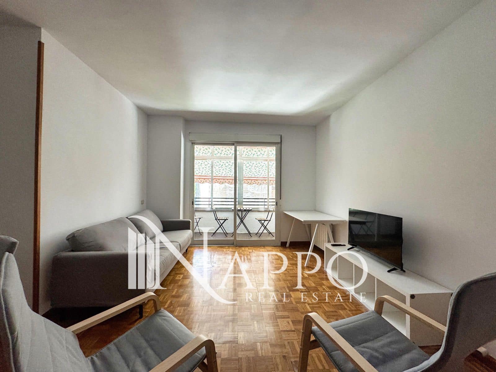 4 soveværelse Lejlighed til leje i Madrid by - € 725 (Ref: 9926738)