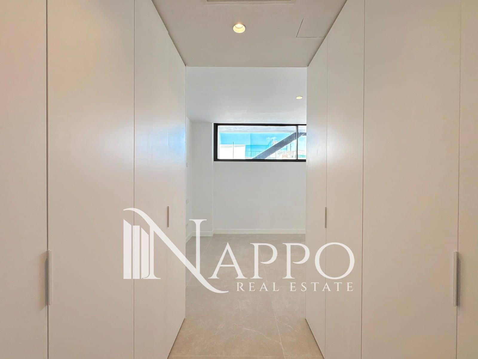 3 bedroom Townhouse for sale in Genova with pool garage - € 1,200,000 (Ref: 9928341)