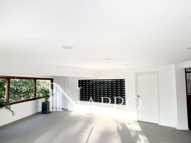 1 bedroom Flat for sale in Cala Mayor, Palma de Mallorca with garage - € 189,000 (Ref: 9932062)