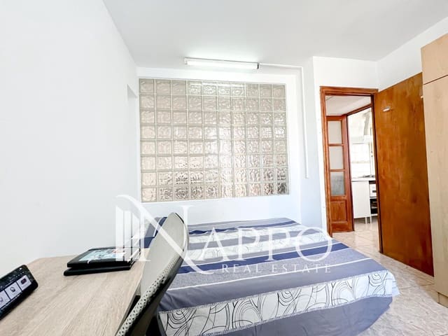 1 bedroom Flat for sale in Cala Mayor, Palma de Mallorca with garage - € 189,000 (Ref: 9932062)