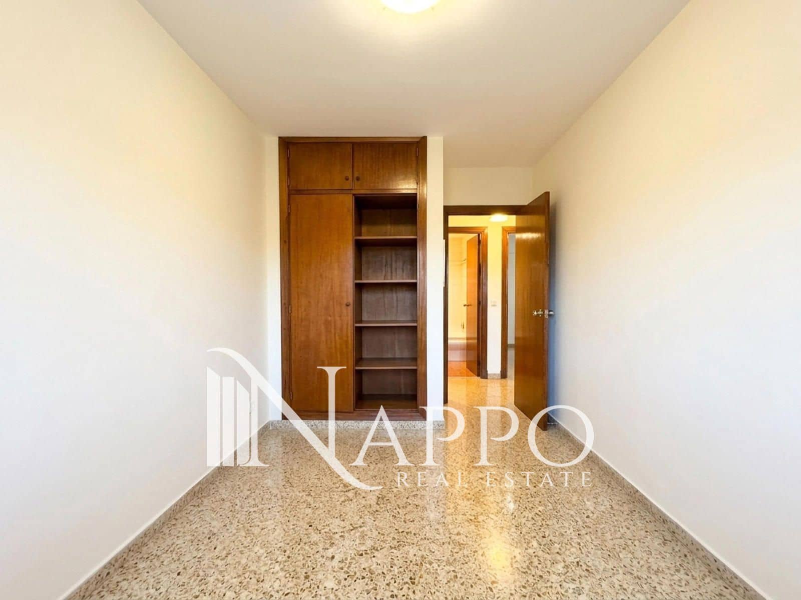 3 bedroom Flat for sale in Palma de Mallorca - € 330,000 (Ref: 9932181)