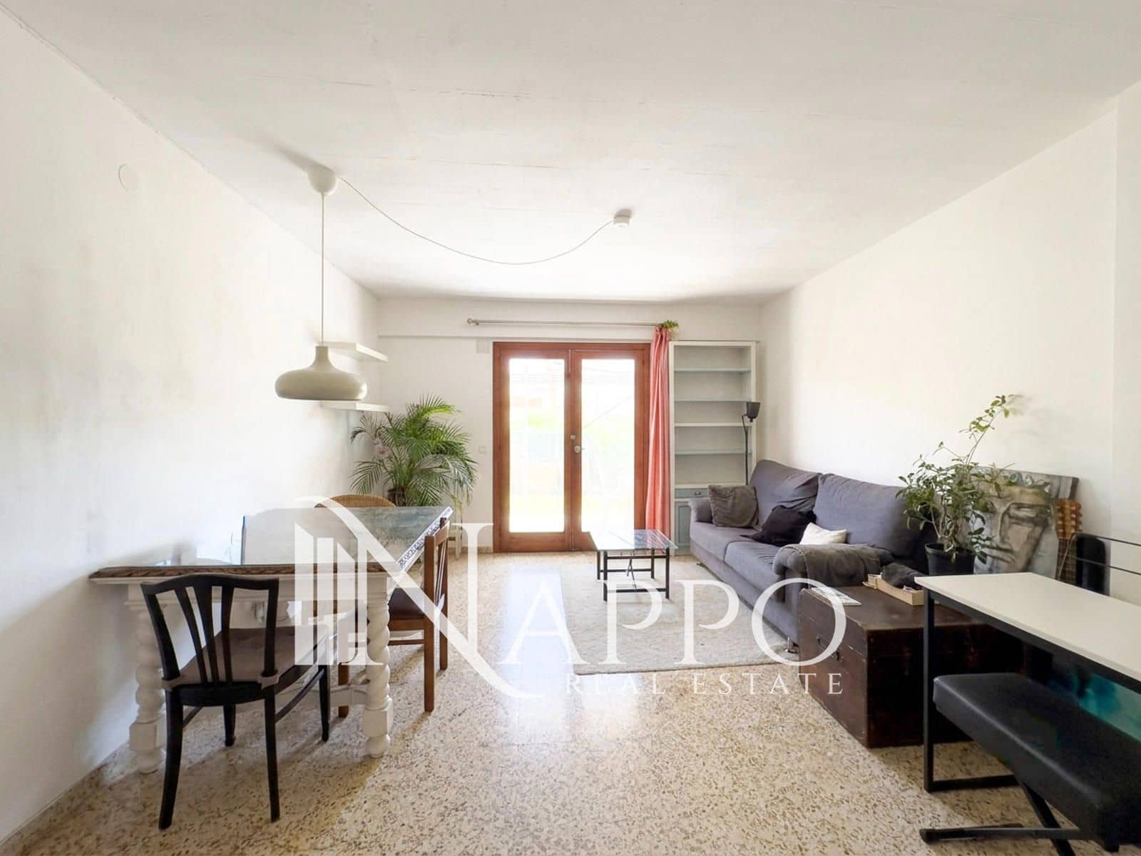 3 bedroom Flat for sale in Palma de Mallorca - € 330,000 (Ref: 9932181)