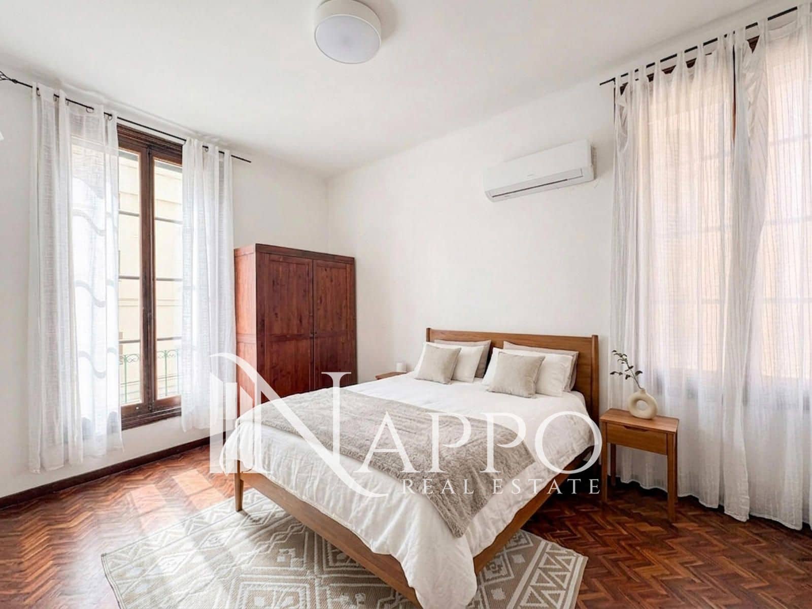 4 bedroom Flat for sale in Palma de Mallorca with pool garage - € 980,000 (Ref: 9934945)