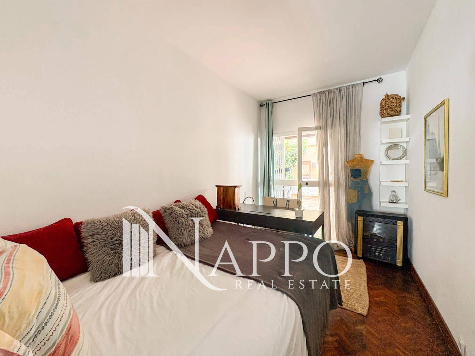 4 bedroom Flat for sale in Palma de Mallorca with pool garage - € 980,000 (Ref: 9934945)