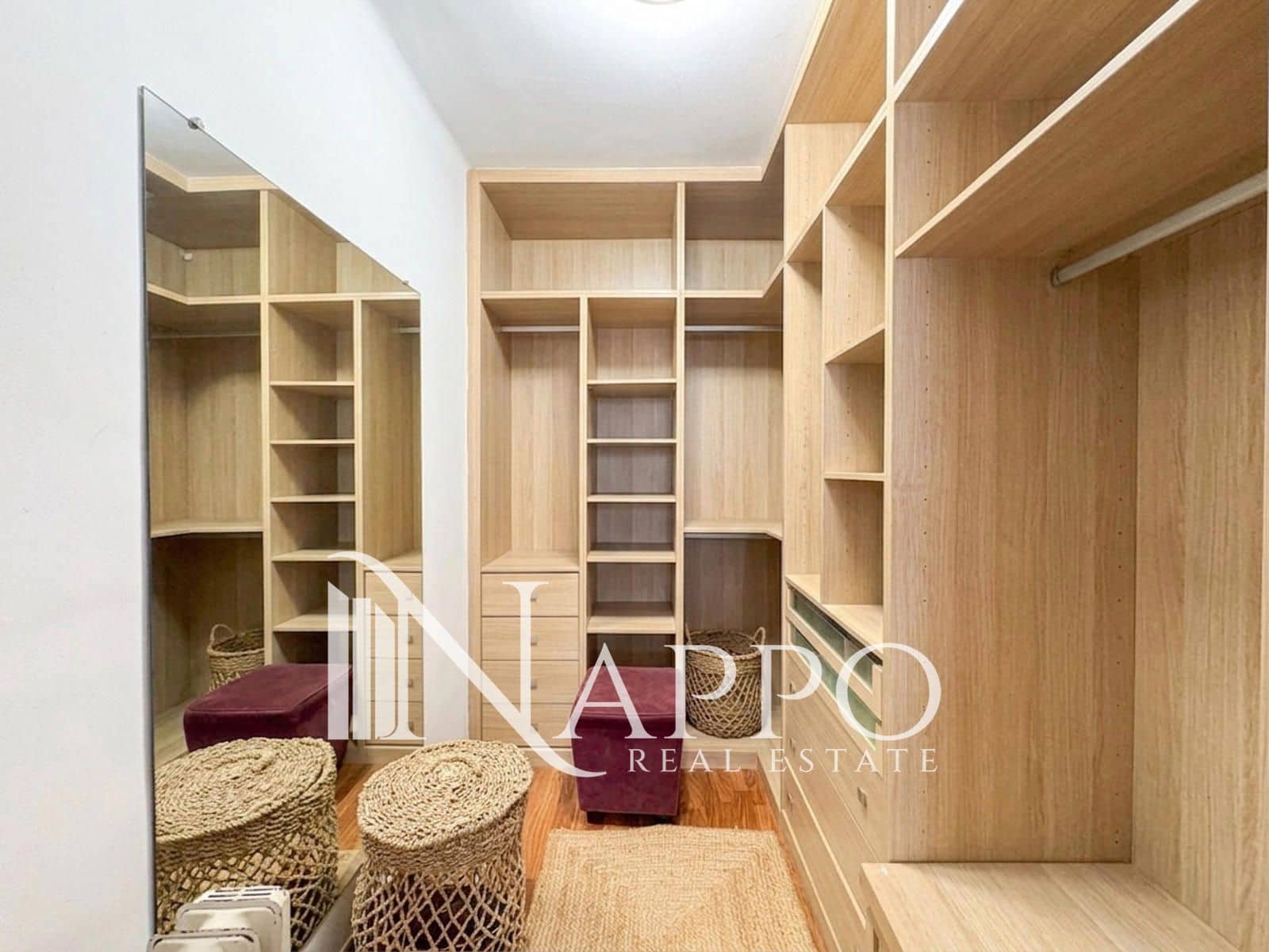 4 bedroom Flat for sale in Palma de Mallorca with pool garage - € 980,000 (Ref: 9934945)