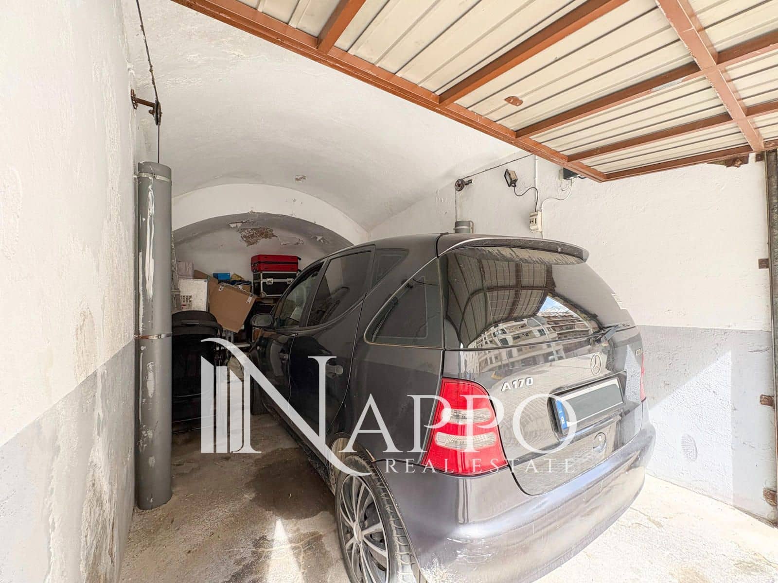 4 bedroom Flat for sale in Palma de Mallorca with pool garage - € 980,000 (Ref: 9934945)