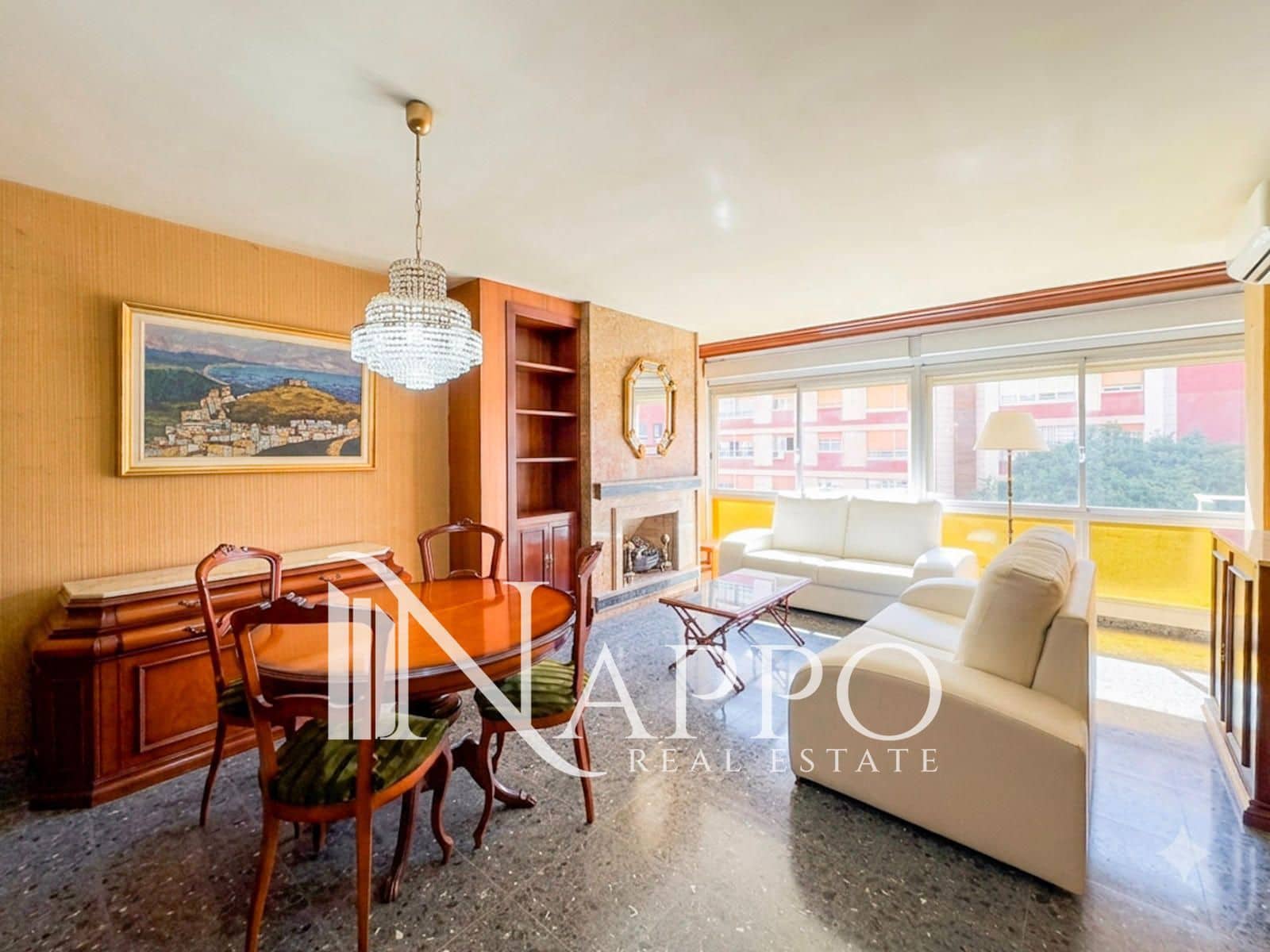 4 bedroom Flat for sale in Palma de Mallorca - € 635,000 (Ref: 9935121)
