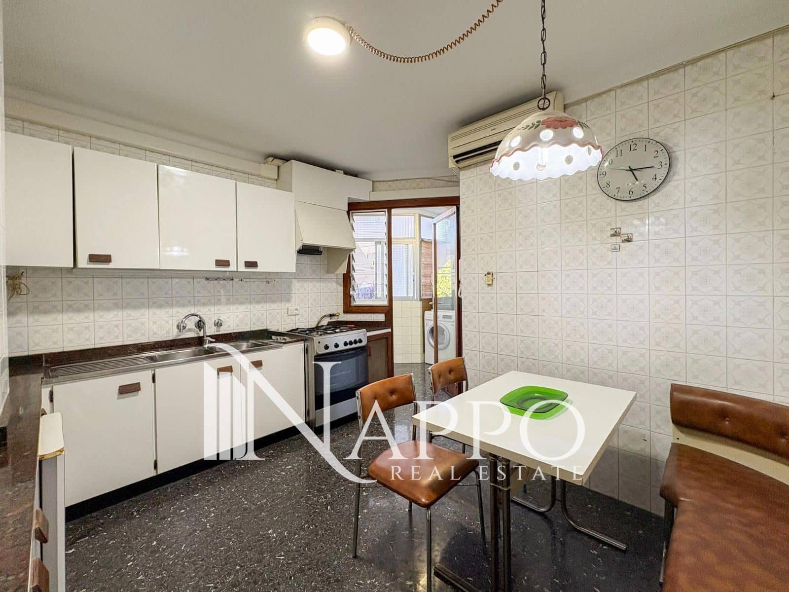 4 bedroom Flat for sale in Palma de Mallorca - € 635,000 (Ref: 9935121)
