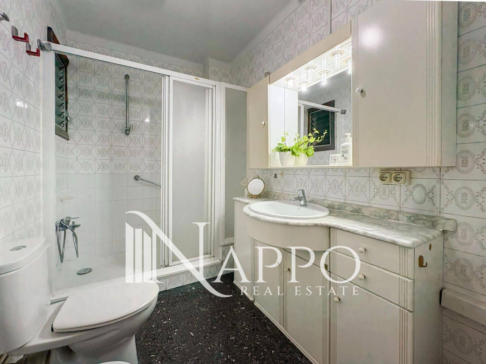 4 bedroom Flat for sale in Palma de Mallorca - € 635,000 (Ref: 9935121)