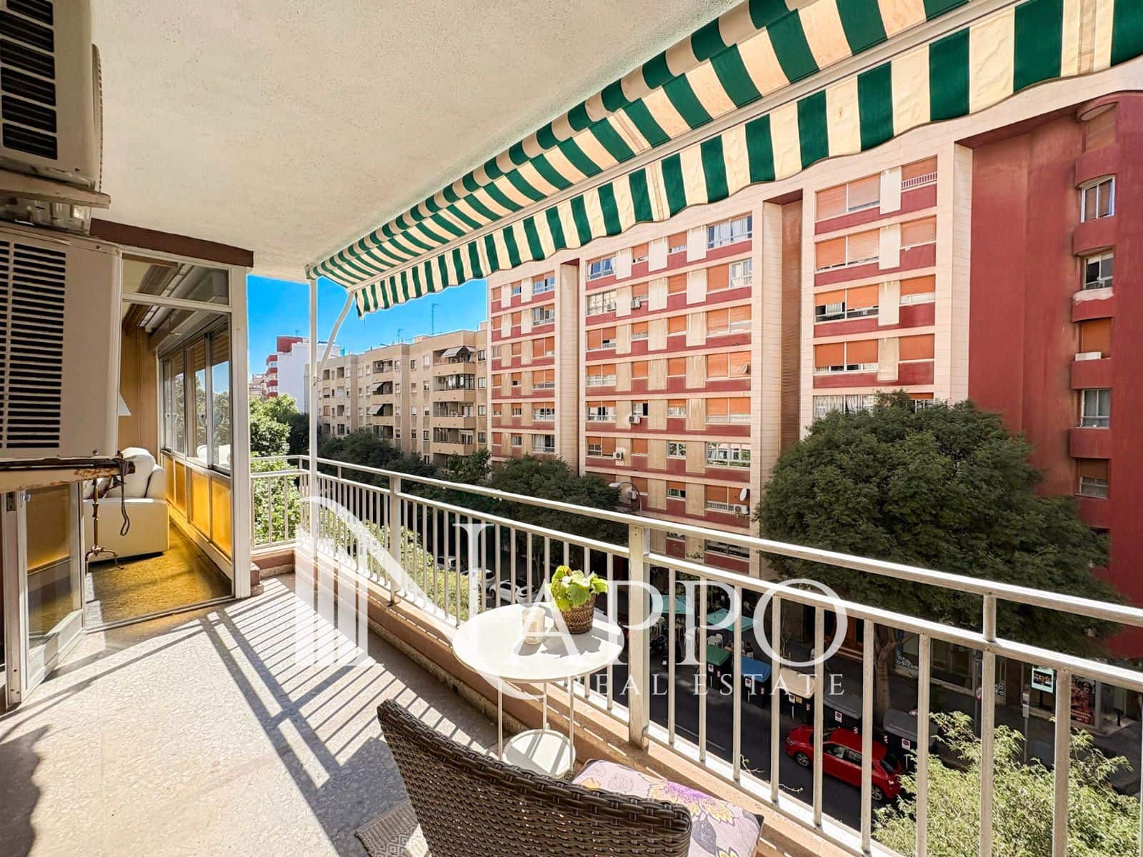 4 bedroom Flat for sale in Palma de Mallorca - € 635,000 (Ref: 9935121)