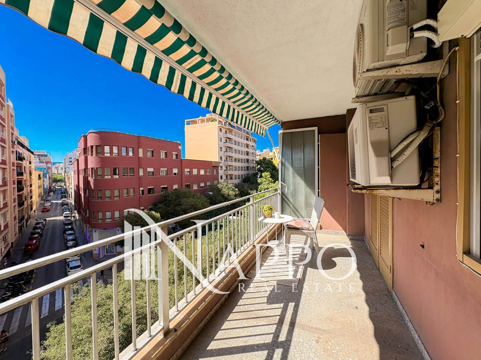 4 bedroom Flat for sale in Palma de Mallorca - € 635,000 (Ref: 9935121)