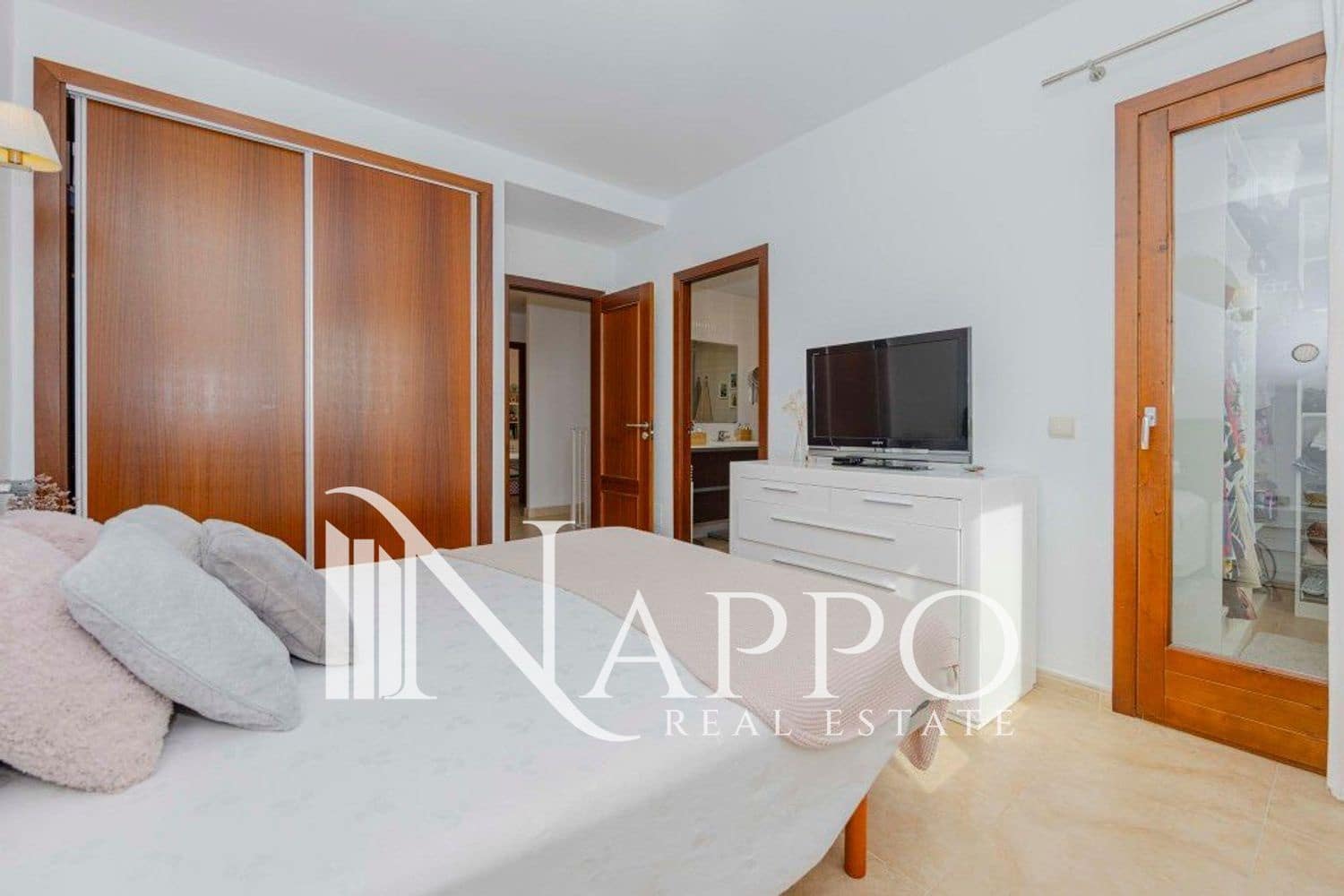 3 bedroom Townhouse for sale in Selva with pool garage - € 600,000 (Ref: 9935122)