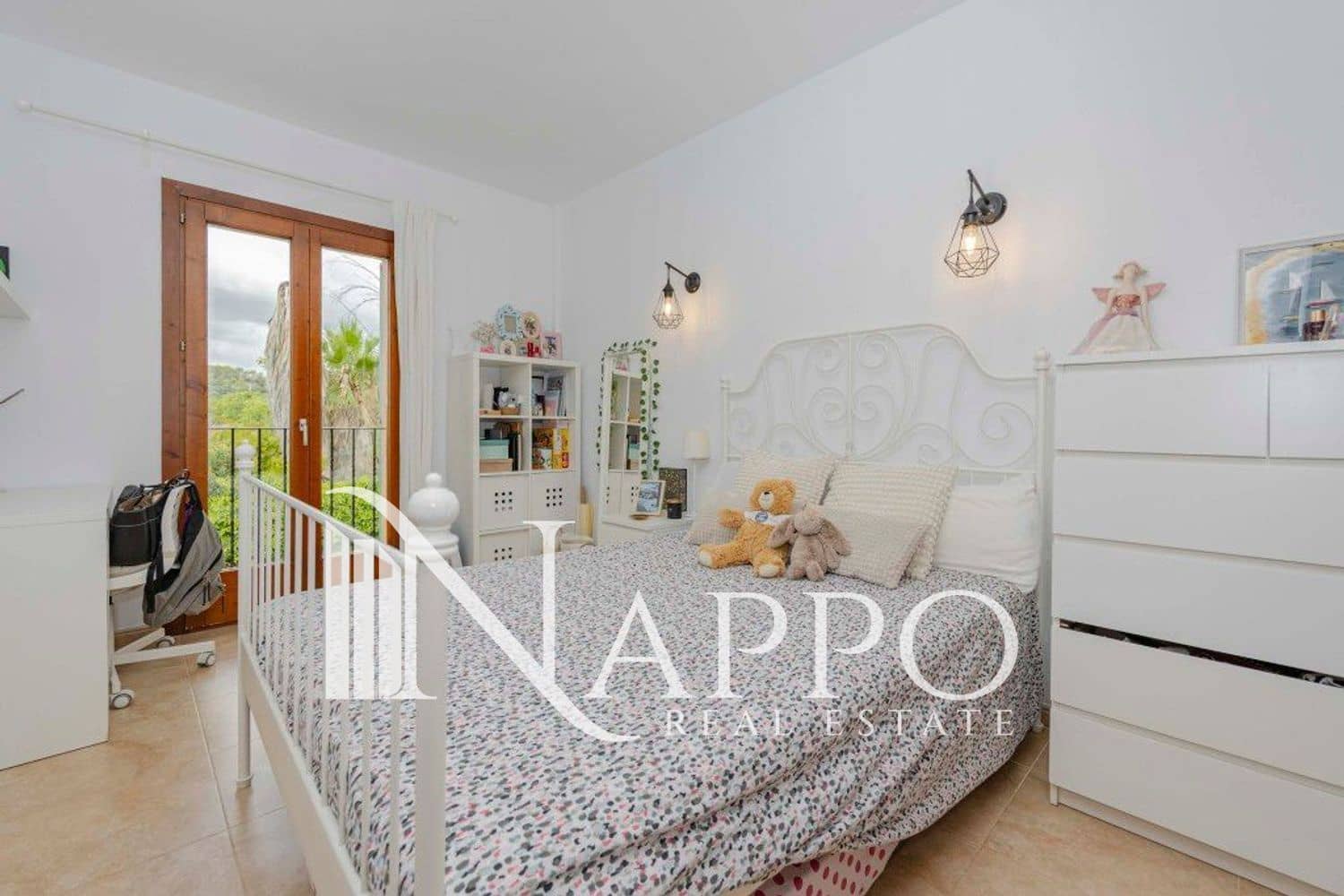 3 bedroom Townhouse for sale in Selva with pool garage - € 600,000 (Ref: 9935122)