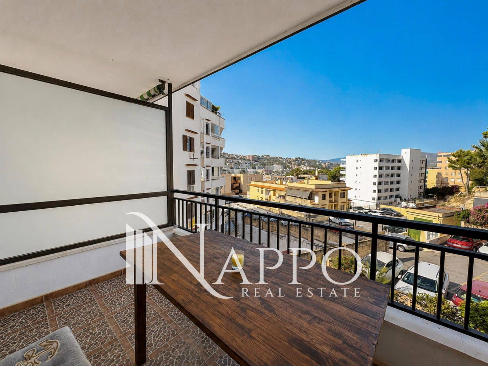 Lägenhet till salu i Santa Ponsa med pool - 245 000 € (Ref: 9935203)