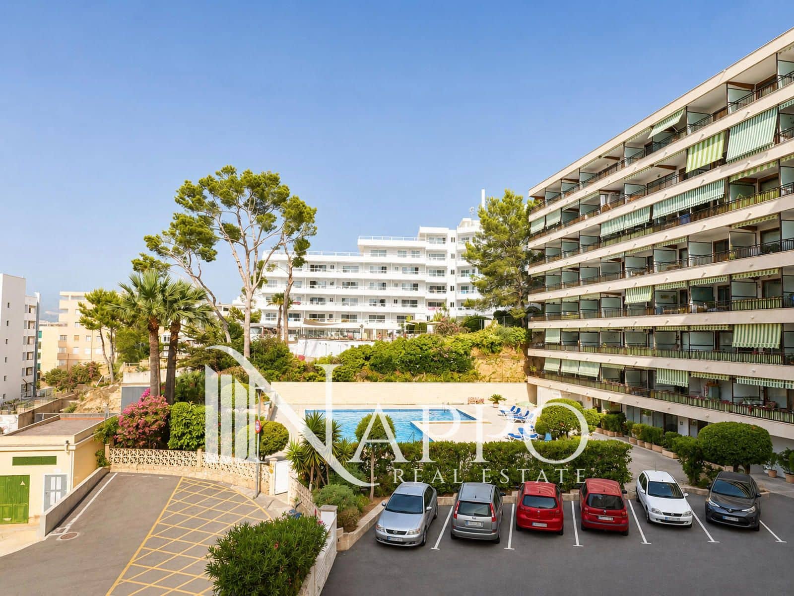 Lägenhet till salu i Santa Ponsa med pool - 245 000 € (Ref: 9935203)