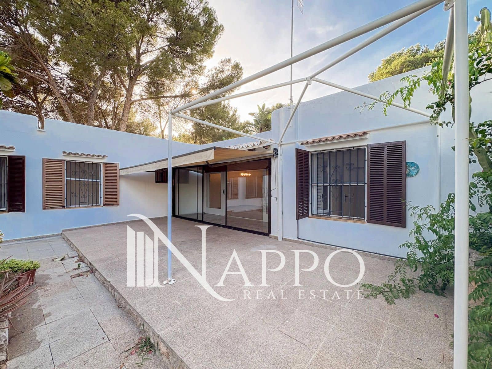 Chalet de 4 habitaciones en Sol de Mallorca en alquiler con garaje - 2.550 € (Ref: 9939007)