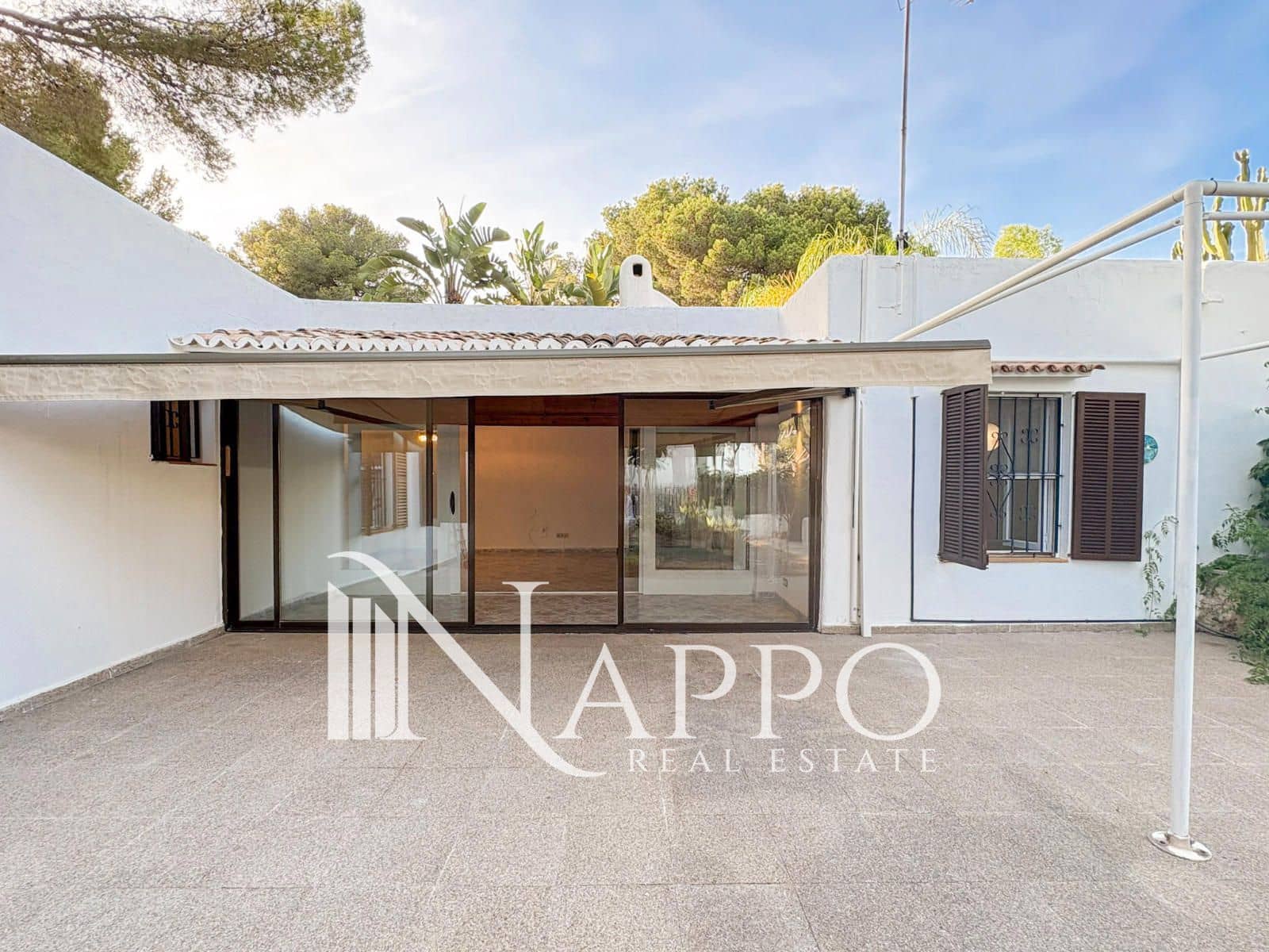 Chalet de 4 habitaciones en Sol de Mallorca en alquiler con garaje - 2.550 € (Ref: 9939007)