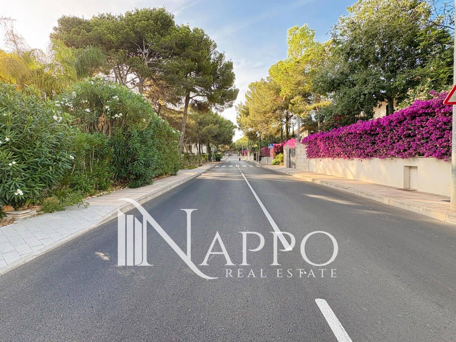 Chalet de 4 habitaciones en Sol de Mallorca en alquiler con garaje - 2.550 € (Ref: 9939007)