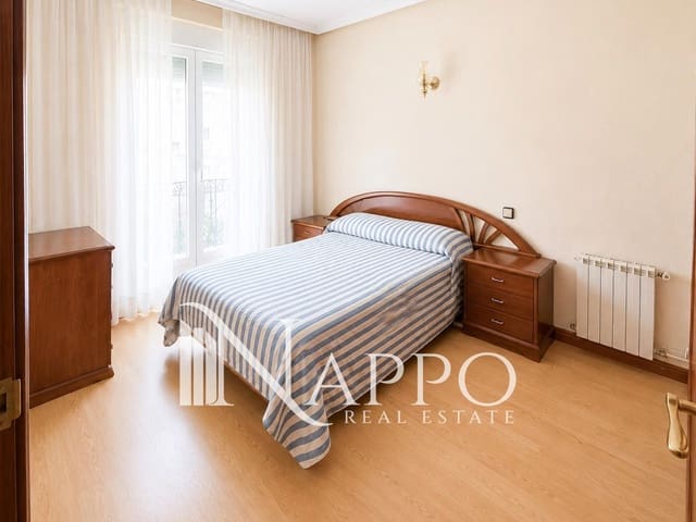 3 soveværelse Lejlighed til salg i Centro, Madrid by - € 849.000 (Ref: 9944925)